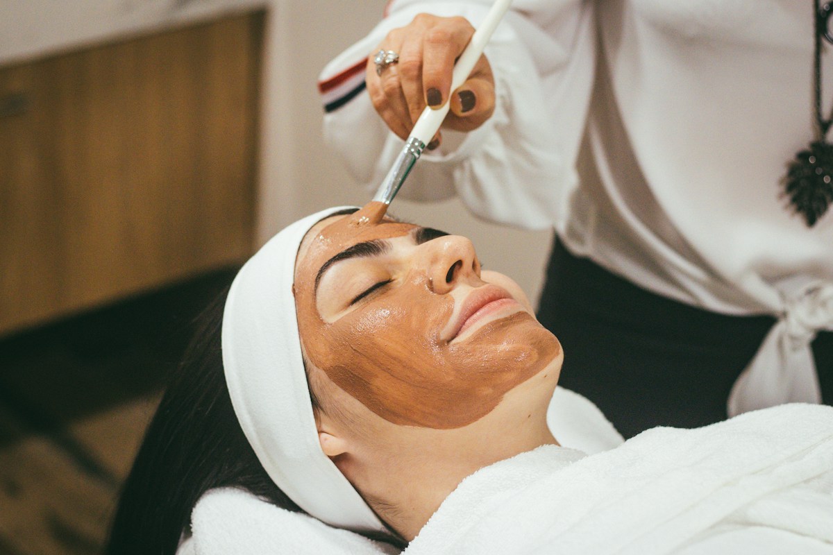 Tratamiento facial y spa de estética avanzada L'Essence
